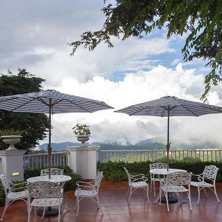 Daleside Manor, Boutique Hotel, Касаули Екстериор снимка